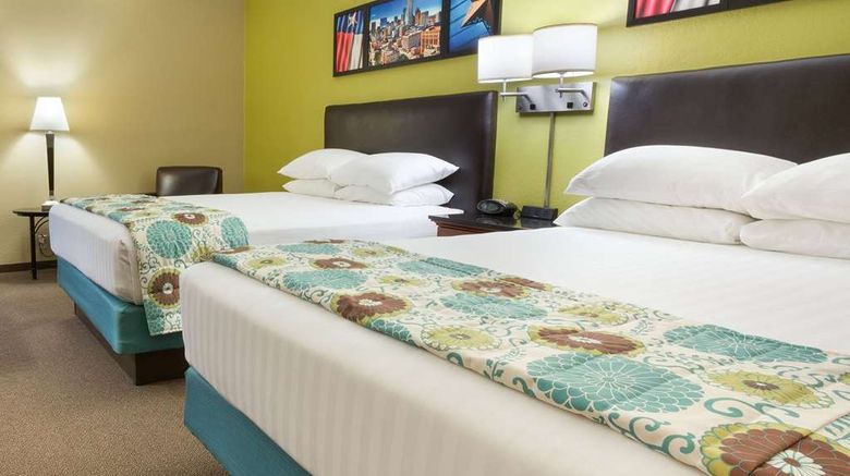 <b>Heritage Inn & Stes-Trademark by Wyndham Room</b>. Images powered by <a href="https://iceportal.shijigroup.com/" title="IcePortal" target="_blank">IcePortal</a>.