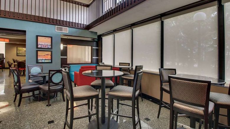<b>Heritage Inn & Stes-Trademark by Wyndham Lobby</b>. Images powered by <a href="https://iceportal.shijigroup.com/" title="IcePortal" target="_blank">IcePortal</a>.