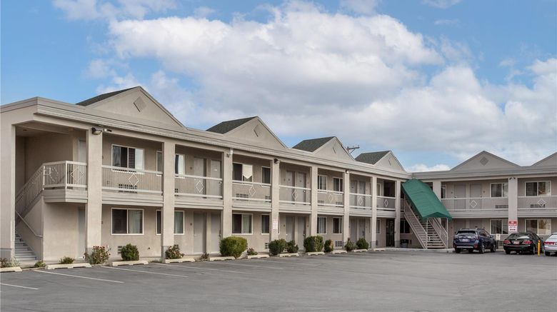 <b>SureStay by Best Western Salt Lake City Exterior</b>. Images powered by <a href="https://iceportal.shijigroup.com/" title="IcePortal" target="_blank">IcePortal</a>.
