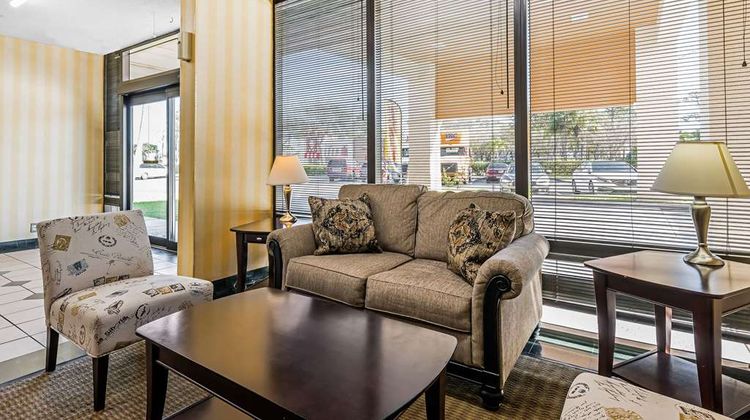 Quality Inn Ft Pierce Lobby