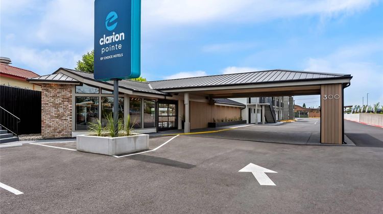 Clarion Pointe Mount Vernon - Burlington Exterior