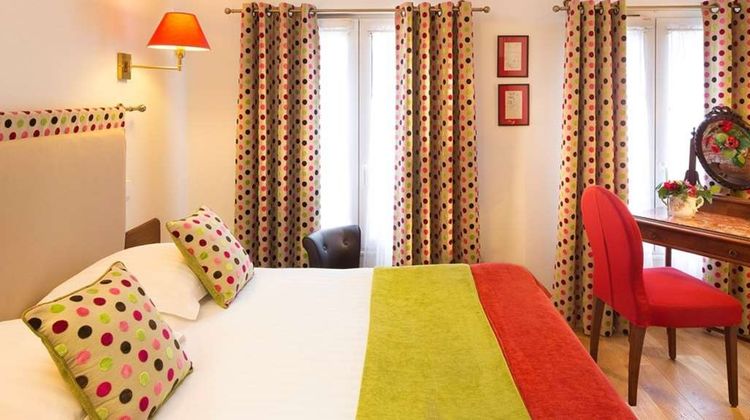 New Orient Hotel Room