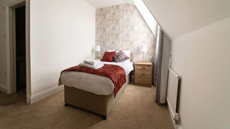 <b>The Lakeland Kendal Hotel, Sure Hotel Room</b>. Images powered by <a href="https://iceportal.shijigroup.com/" title="IcePortal" target="_blank">IcePortal</a>.