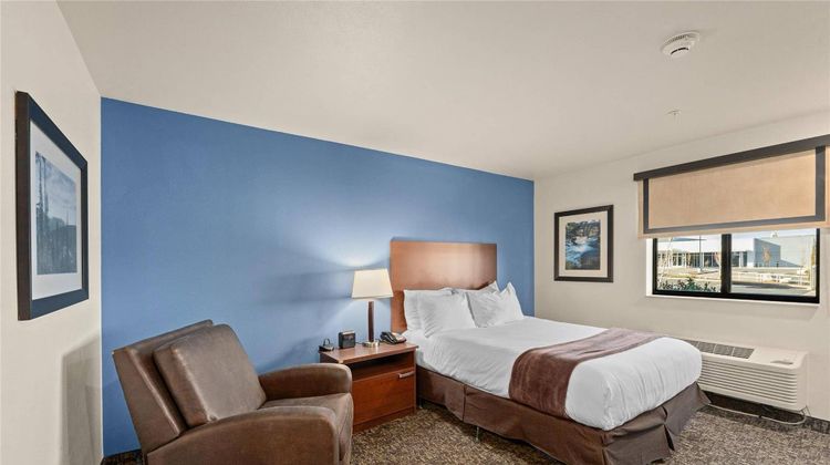 MainStay Suites Spokane Valley Room