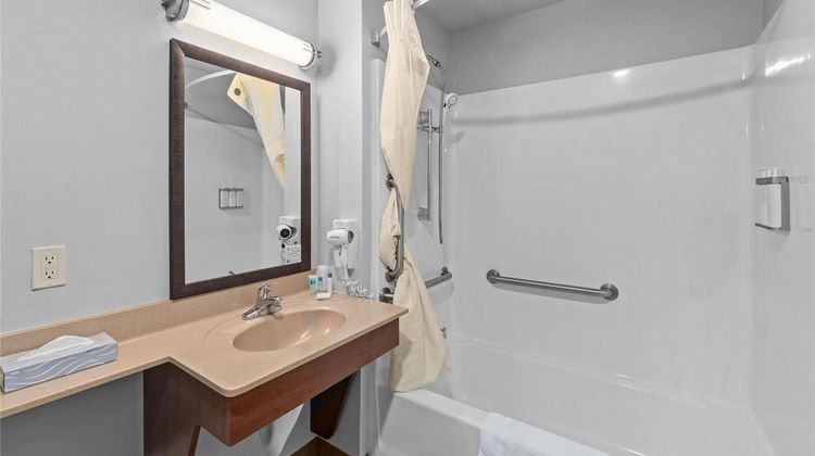 MainStay Suites Spokane Valley Room