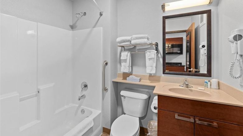 <b>MainStay Suites Spokane Valley Room</b>. Images powered by <a href="https://iceportal.shijigroup.com/" title="IcePortal" target="_blank">IcePortal</a>.