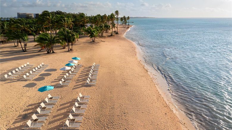 <b>Dreams Cap Cana Resort & Spa Beach</b>. Images powered by <a href="https://iceportal.shijigroup.com/" title="IcePortal" target="_blank">IcePortal</a>.