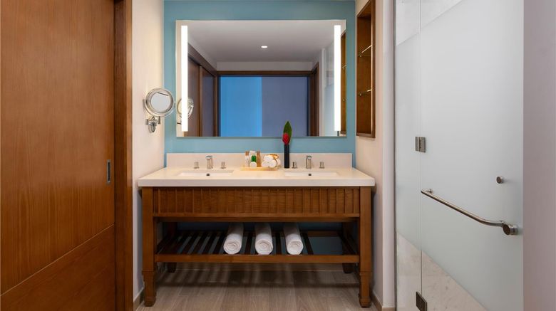 <b>Dreams Cap Cana Resort & Spa Room</b>. Images powered by <a href="https://iceportal.shijigroup.com/" title="IcePortal" target="_blank">IcePortal</a>.