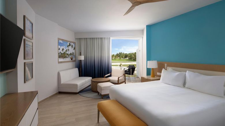 <b>Dreams Cap Cana Resort & Spa Suite</b>. Images powered by <a href="https://iceportal.shijigroup.com/" title="IcePortal" target="_blank">IcePortal</a>.