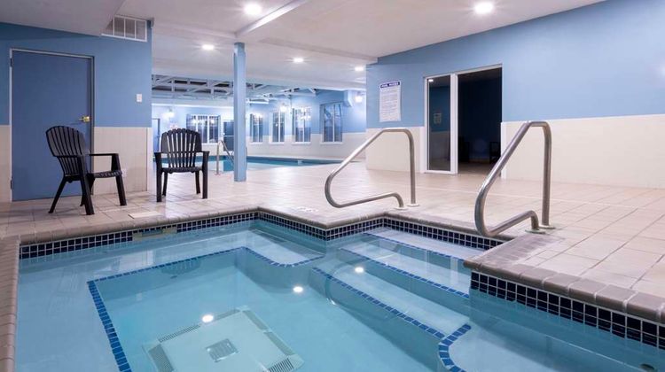 Hastings Country Inn Pool
