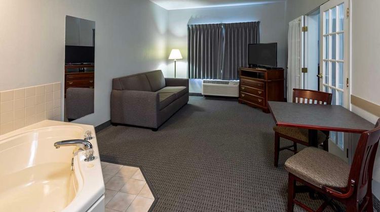 Hastings Country Inn Suite