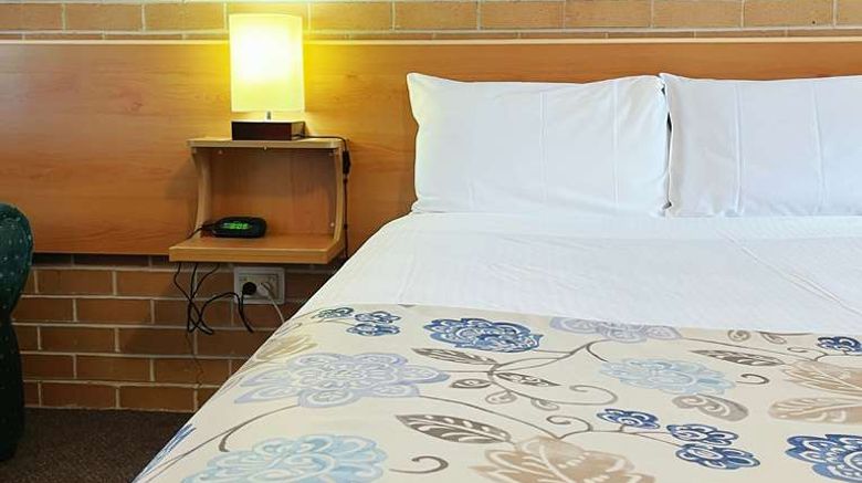 <b>SureStay by Best Western Newinn Richmond Room</b>. Images powered by <a href="https://iceportal.shijigroup.com/" title="IcePortal" target="_blank">IcePortal</a>.