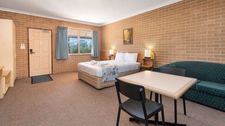 <b>SureStay by Best Western Newinn Richmond Room</b>. Images powered by <a href="https://iceportal.shijigroup.com/" title="IcePortal" target="_blank">IcePortal</a>.