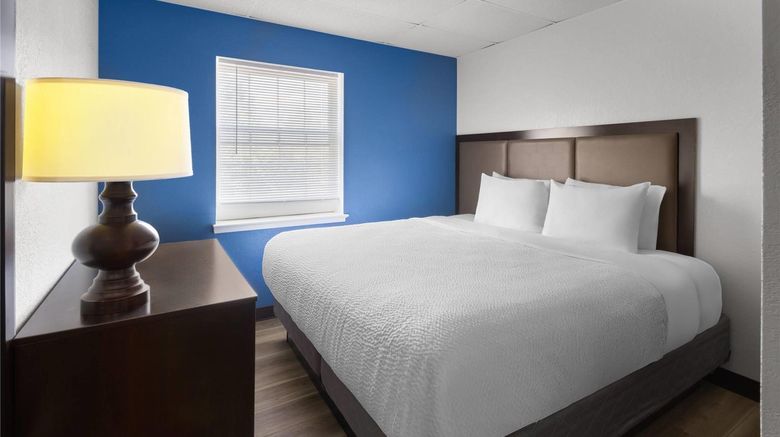<b>Baymont Lancaster PA Dutch Country Suite</b>. Images powered by <a href="https://iceportal.shijigroup.com/" title="IcePortal" target="_blank">IcePortal</a>.