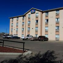 Stonebridge Inn & Suites Fort St. John