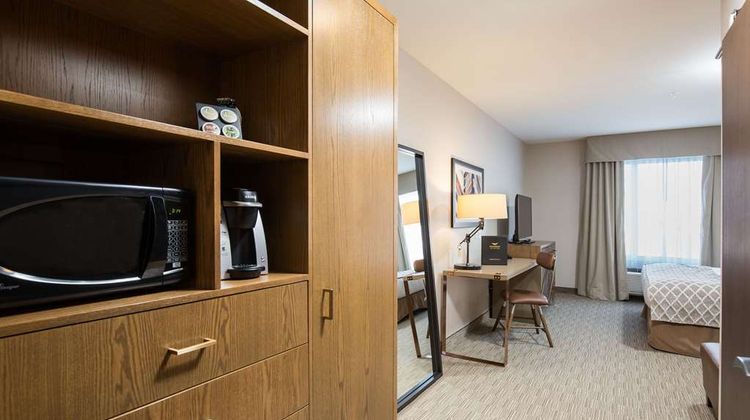 Pomeroy Inn & Suites Prince George Room