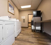 Pomeroy Inn & Suites Prince George Room