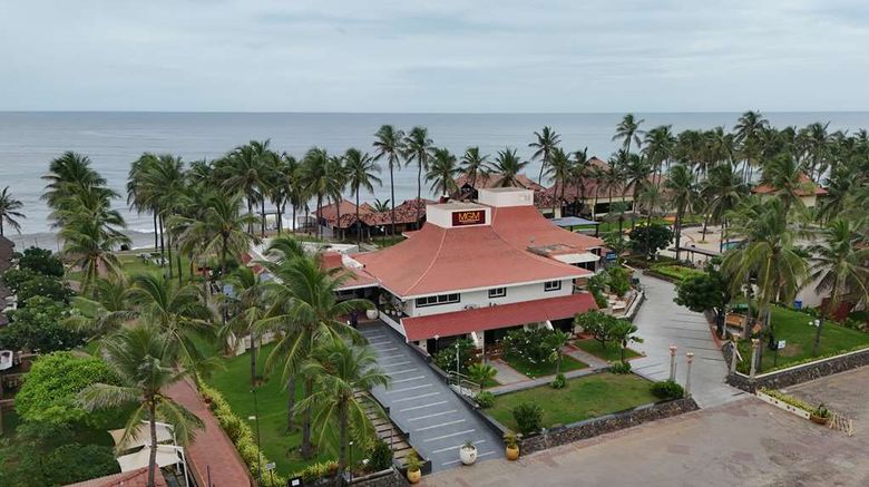 <b>MGM Beach Resort Exterior</b>. Images powered by <a href="https://iceportal.shijigroup.com/" title="IcePortal" target="_blank">IcePortal</a>.