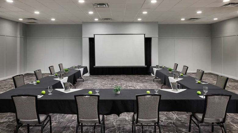 <b>Pomeroy Hotel & Conference Centre Meeting</b>. Images powered by <a href="https://iceportal.shijigroup.com/" title="IcePortal" target="_blank">IcePortal</a>.
