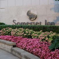 Somerset Inn