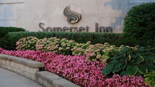 Somerset Inn