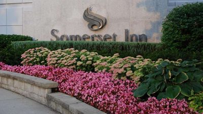 Somerset Inn