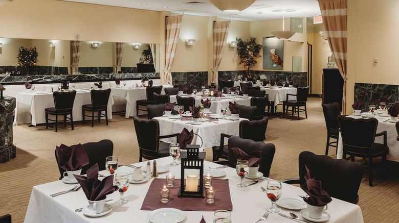 <b>Somerset Inn Ballroom</b>. Images powered by <a href="https://iceportal.shijigroup.com/" title="IcePortal" target="_blank">IcePortal</a>.