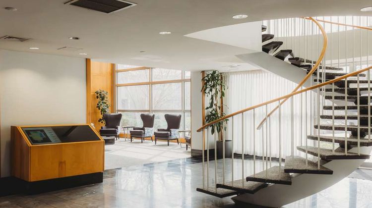 Somerset Inn Lobby