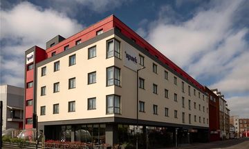 Spark by Hilton Luton