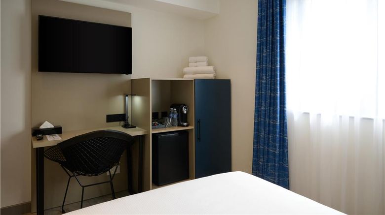 <b>Spark by Hilton Luton Room</b>. Images powered by <a href="https://iceportal.shijigroup.com/" title="IcePortal" target="_blank">IcePortal</a>.