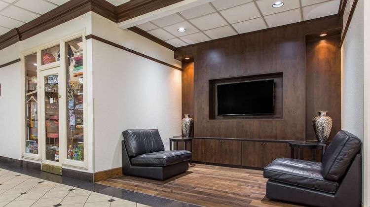 Days Inn Washington DC/Connecticut Ave Lobby