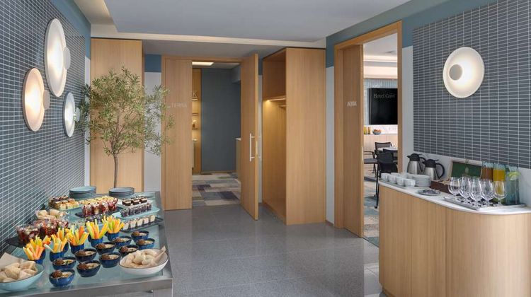 Hotel Carol Lobby