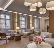 Hotel Bookquet Lobby