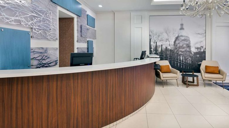 <b>The Connally Hotel Downtown Atlanta Lobby</b>. Images powered by <a href="https://iceportal.shijigroup.com/" title="IcePortal" target="_blank">IcePortal</a>.