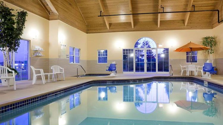 Quality Inn and Suites Stillwater Pool