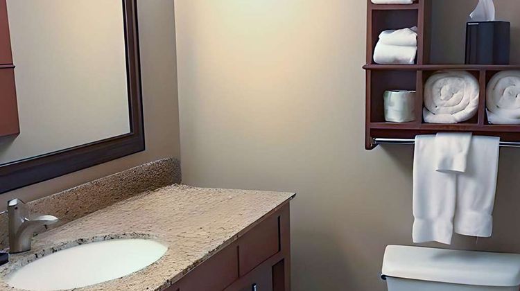 Quality Inn and Suites Stillwater Room