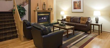 Quality Inn and Suites Stillwater Lobby