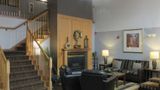 Quality Inn and Suites Stillwater Lobby