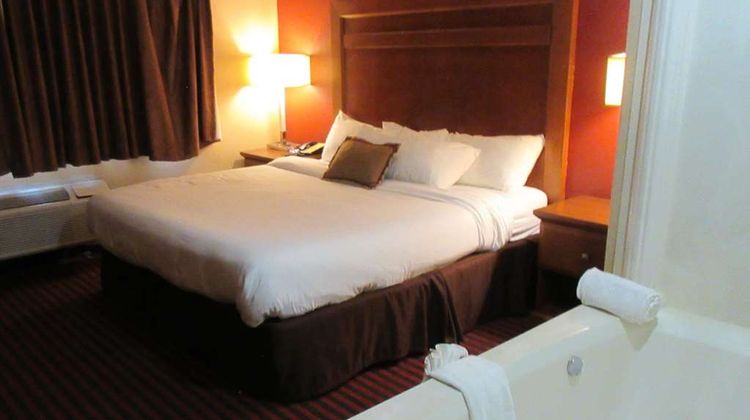 Quality Inn and Suites Stillwater Suite