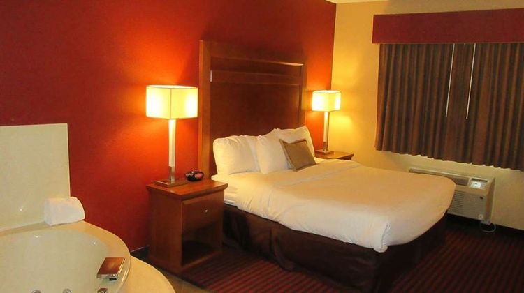 Quality Inn and Suites Stillwater Suite