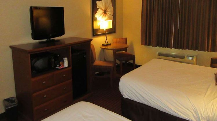 Quality Inn and Suites Stillwater Room