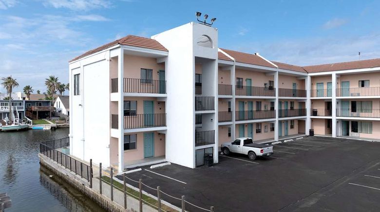 <b>WindWater Hotel and Marina Exterior</b>. Images powered by <a href="https://iceportal.shijigroup.com/" title="IcePortal" target="_blank">IcePortal</a>.