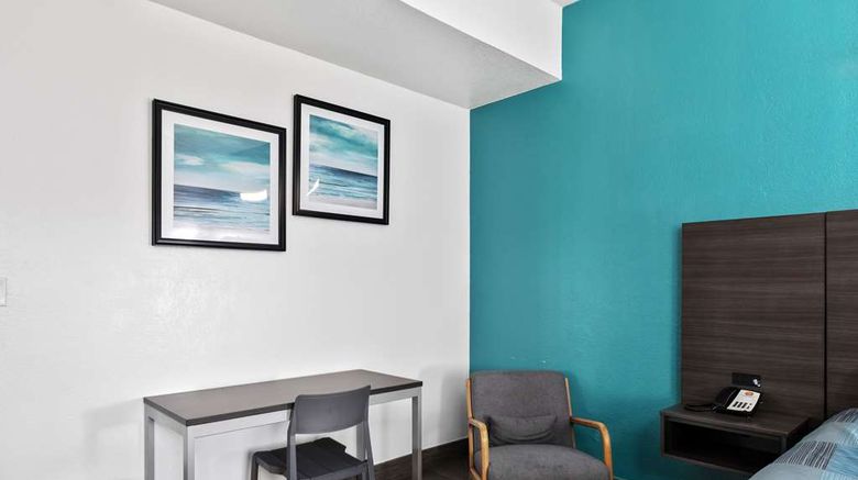 <b>WindWater Hotel and Marina Suite</b>. Images powered by <a href="https://iceportal.shijigroup.com/" title="IcePortal" target="_blank">IcePortal</a>.