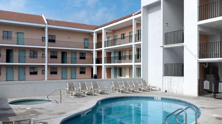 WindWater Hotel and Marina Pool