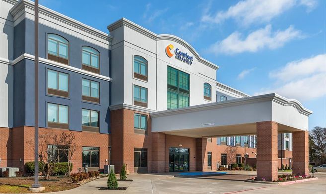 Wingate by Wyndham Frisco Exterior