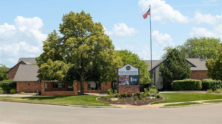 Eastland Suites Hotel & Conference Ctr Exterior