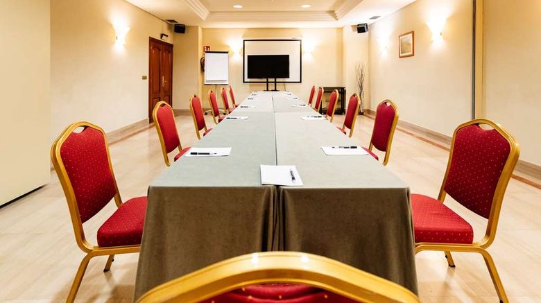 <b>Gran Hotel De Ferrol Ballroom</b>. Images powered by <a href="https://iceportal.shijigroup.com/" title="IcePortal" target="_blank">IcePortal</a>.