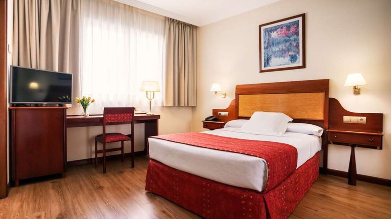 <b>Gran Hotel De Ferrol Room</b>. Images powered by <a href="https://iceportal.shijigroup.com/" title="IcePortal" target="_blank">IcePortal</a>.