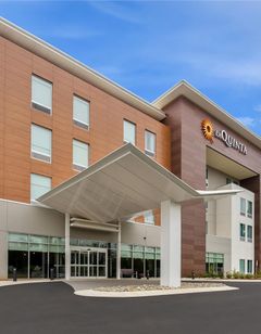La Quinta Inn & Suites by Wyndham Mebane