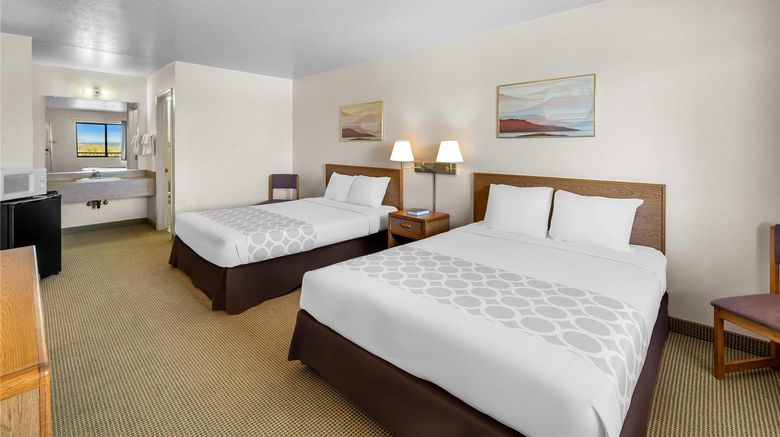 <b>Rodeway Inn Room</b>. Images powered by <a href="https://iceportal.shijigroup.com/" title="IcePortal" target="_blank">IcePortal</a>.